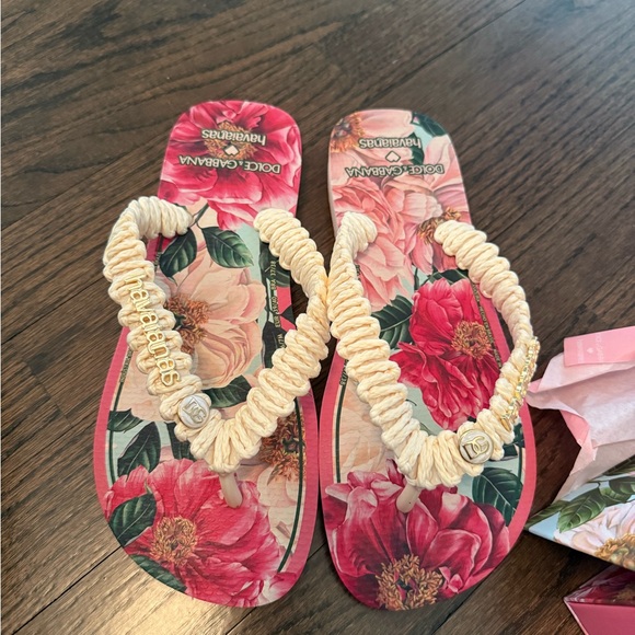 Dolce & Gabbana Havainas Floral Sandals with Cream and Pink Accents main image 3